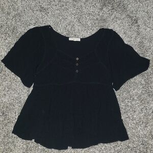 Rewind| Flowy Hi-lo Buttoned Peplum Blouse